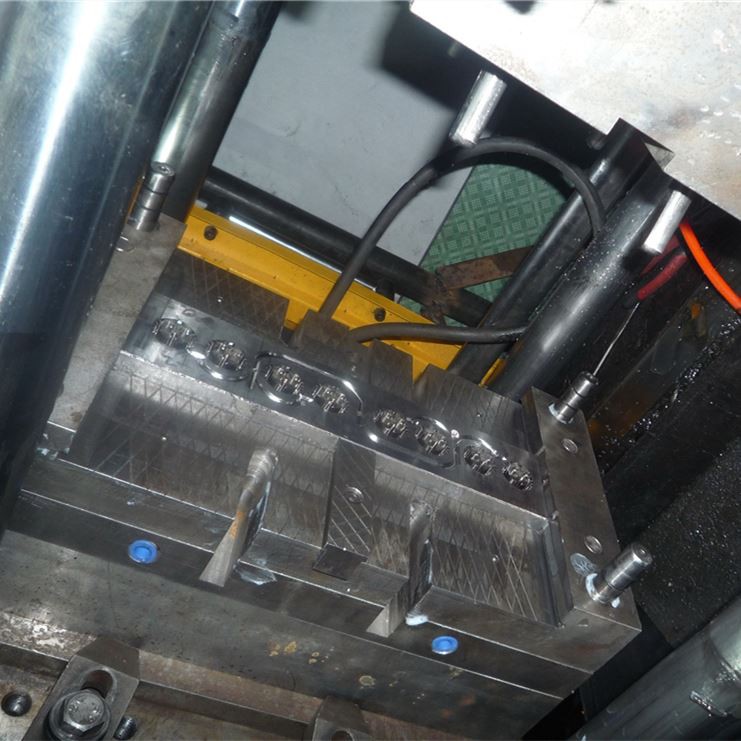 Những vấn đề cần chú ý trong nguyên liệu nhựa