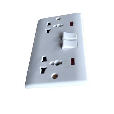 Fast Charging British Standard Square Foot Three-hole Socket Panel